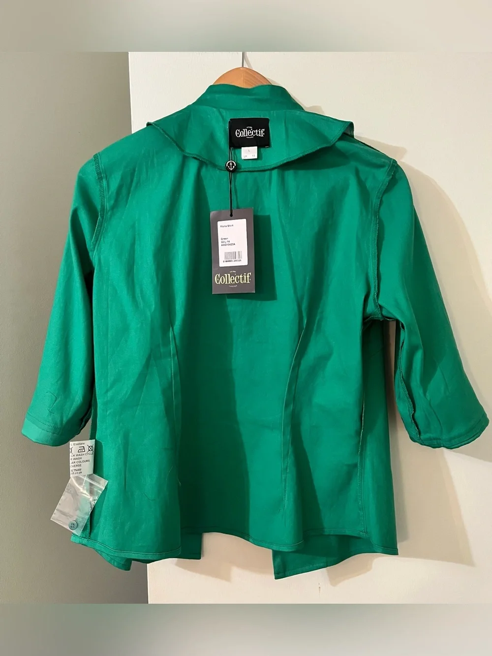 NWT Collectif London Emerald Green Vintage-Style Button Front Blouse size UK 14 - Picture 6 of 8